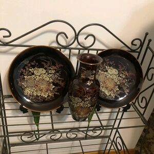 ❌SOLD❌ vintage Japan vase with matching plates